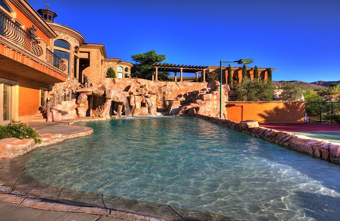 custom pools and spas by greencare.net